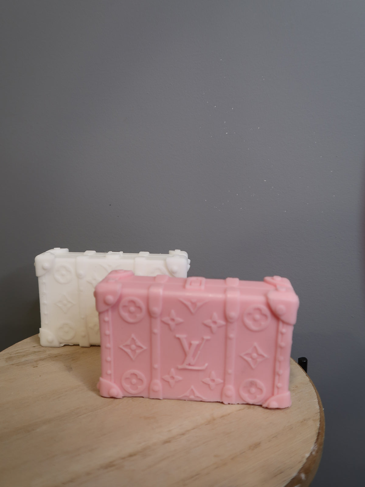 LV Trunk Candle